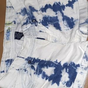 Super cute vanilla star Jean shorts